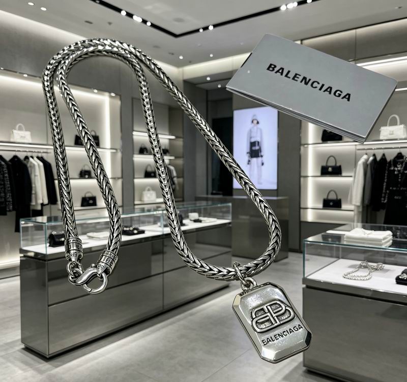 Balenciaga Necklace 06yxs45